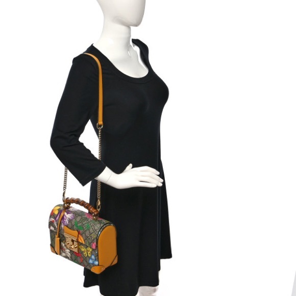 Authentic Gucci Monogram Floral Padlock Purse - Picture 4 of 14